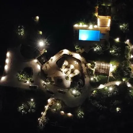 Trulli Amabilia - With Swimming Pool And Parking Vila *