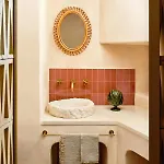 Trulli Amabilia - With Swimming Pool And Parking オストゥーニ