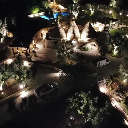 Trulli Amabilia - With Swimming Pool And Parking Villa