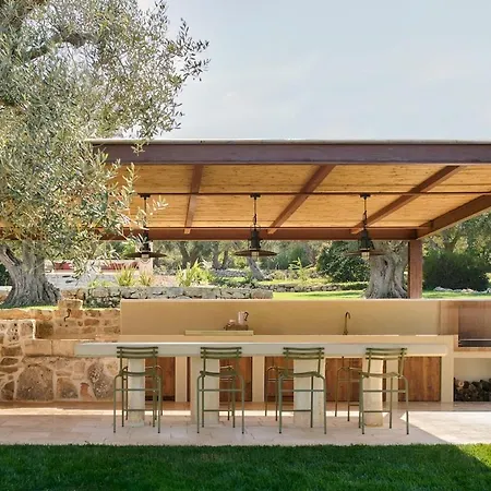 Trulli Amabilia - With Swimming Pool And Parking וילה *